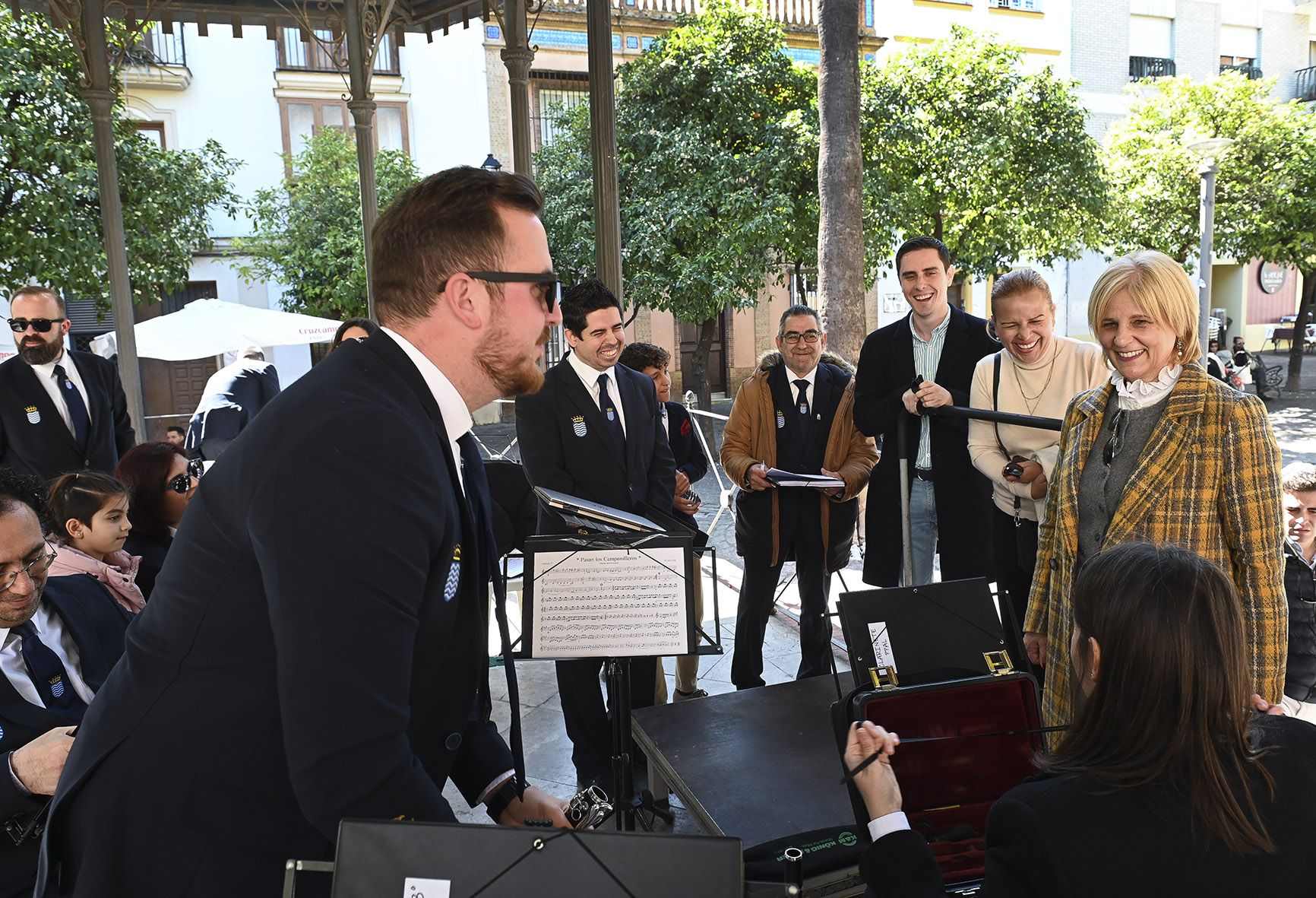 La alcaldesa María José García-Pelayo con la Banda Municipal de Música el pasado año.