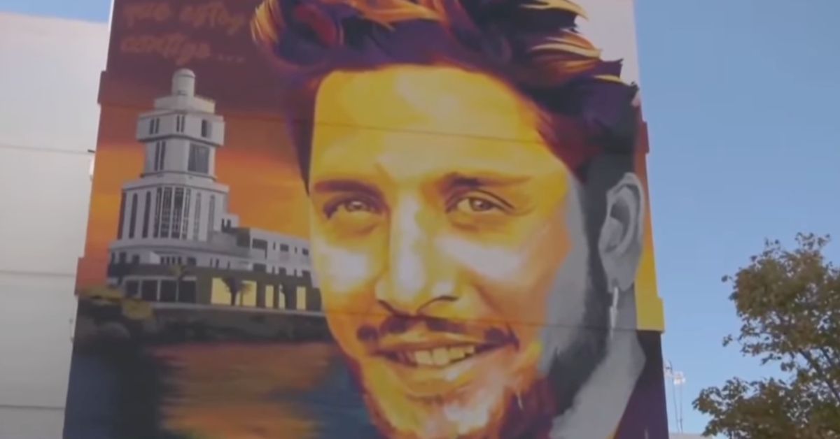 El impresionante mural dedicado a Manuel Carrasco.   CANAL SUR