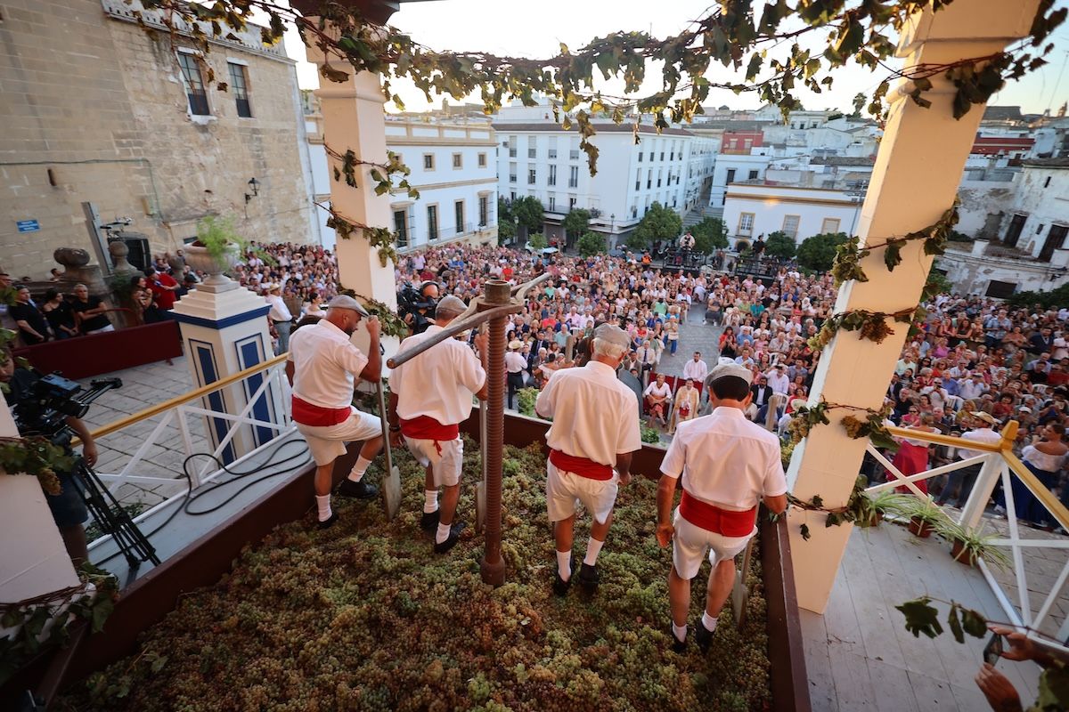 Pisa de la Uva en las Fiestas de la Vendimia de Jerez.