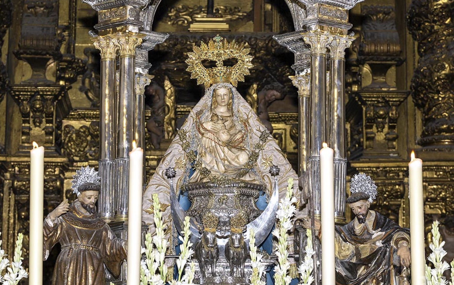 La Virgen de Consolación, copatrona de Jerez, en su paso.