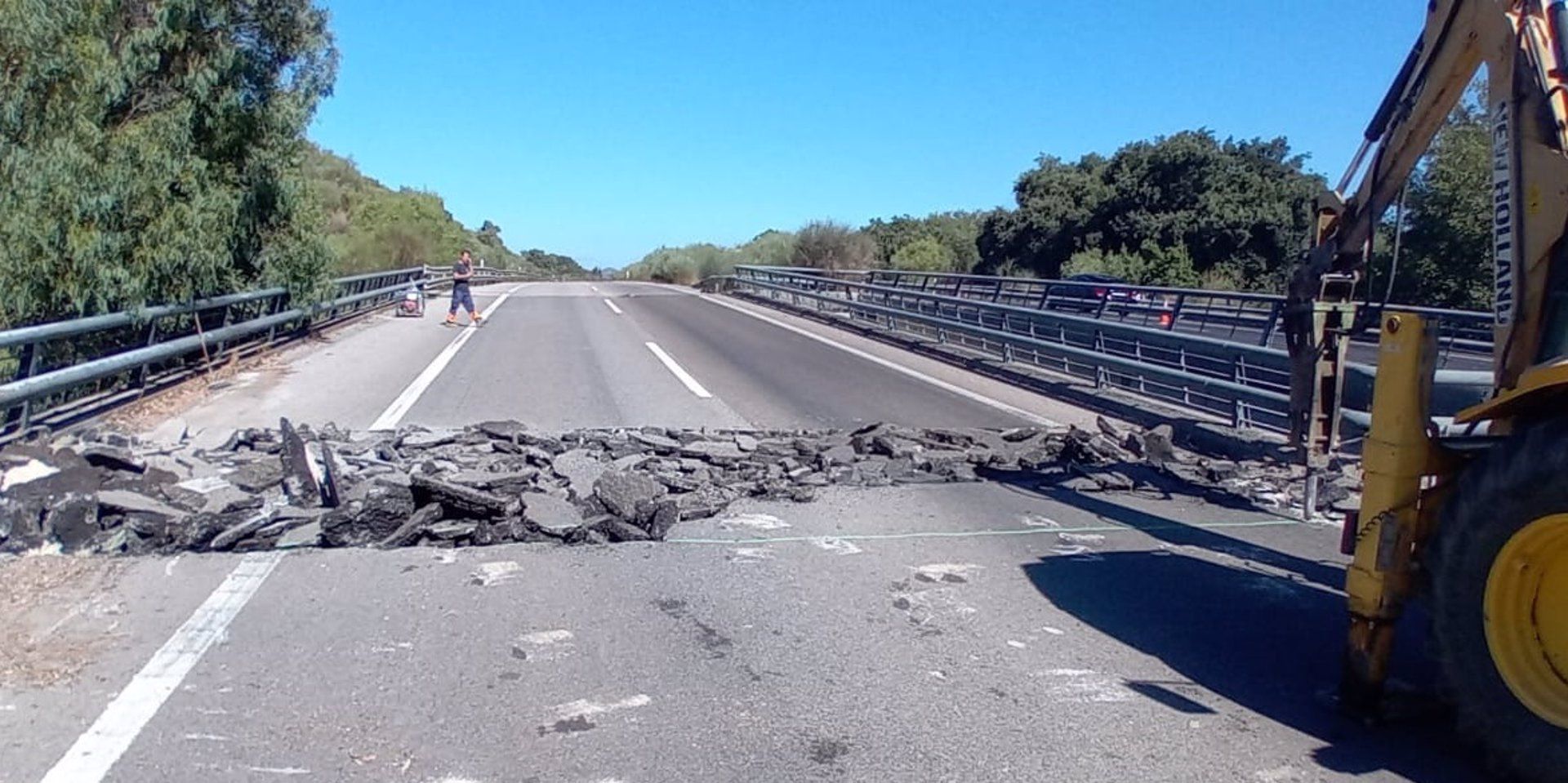 El estado de la calzada por las obras en la A-381 de Jerez a Los Barrios.