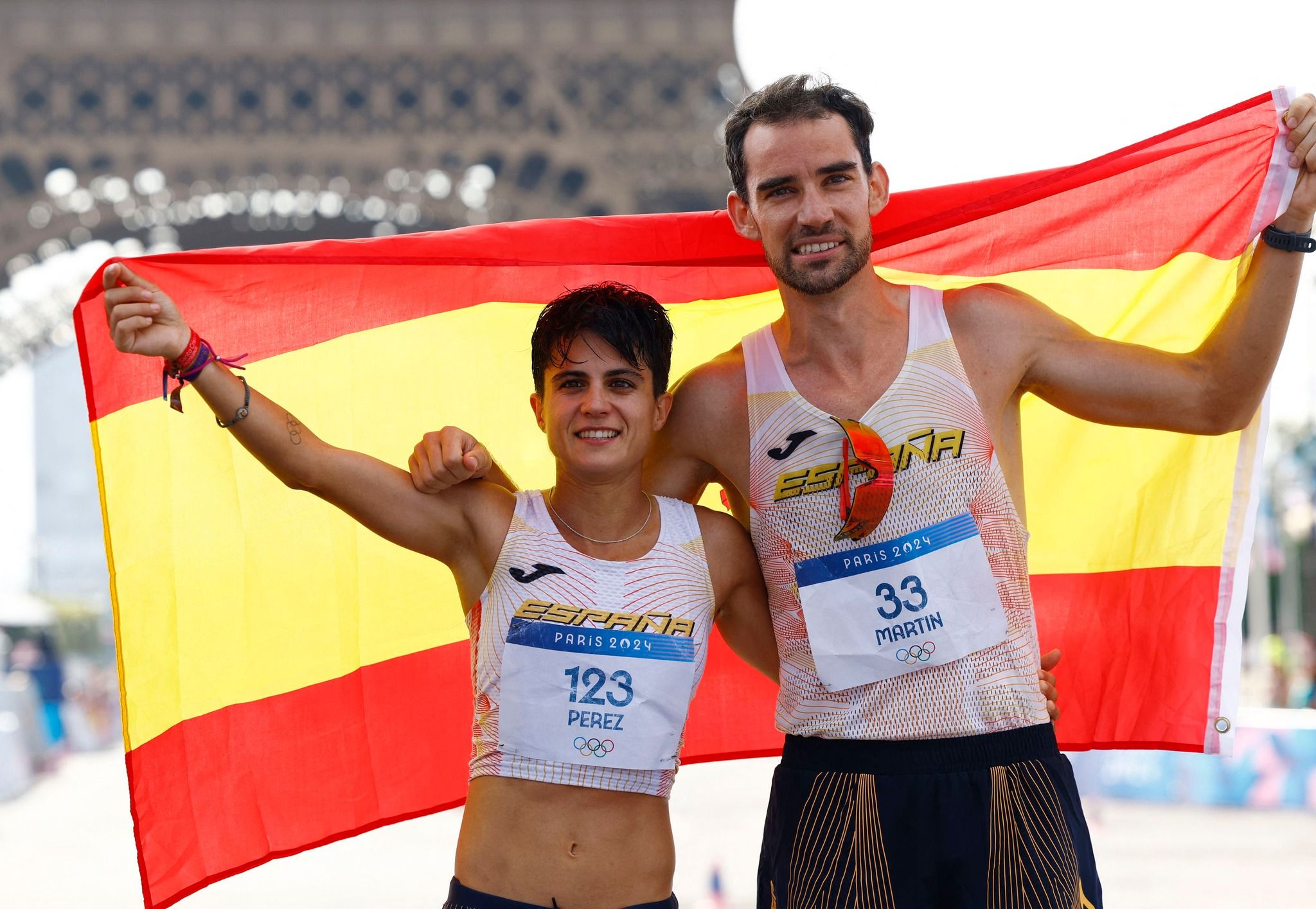 Álvaro Martín y María Pérez,  en el relevo mixto del maratón de marcha de los JJOO de Paris. RTVE