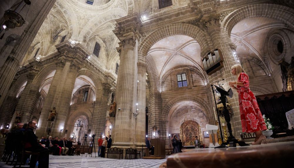 Así es la nueva iluminación interior de la Catedral de Jerez