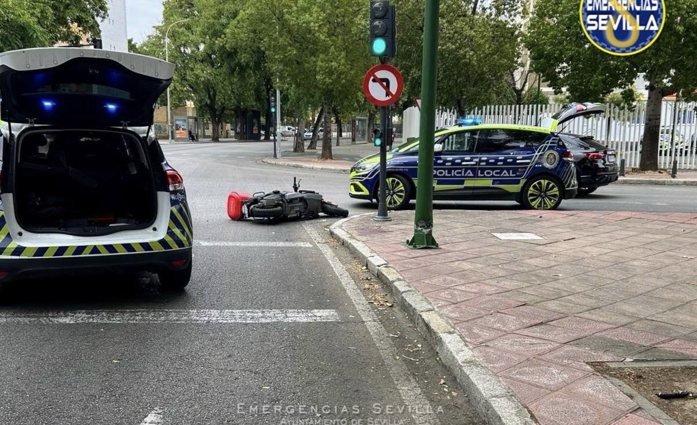 La motocicleta, en el lugar del accidente.