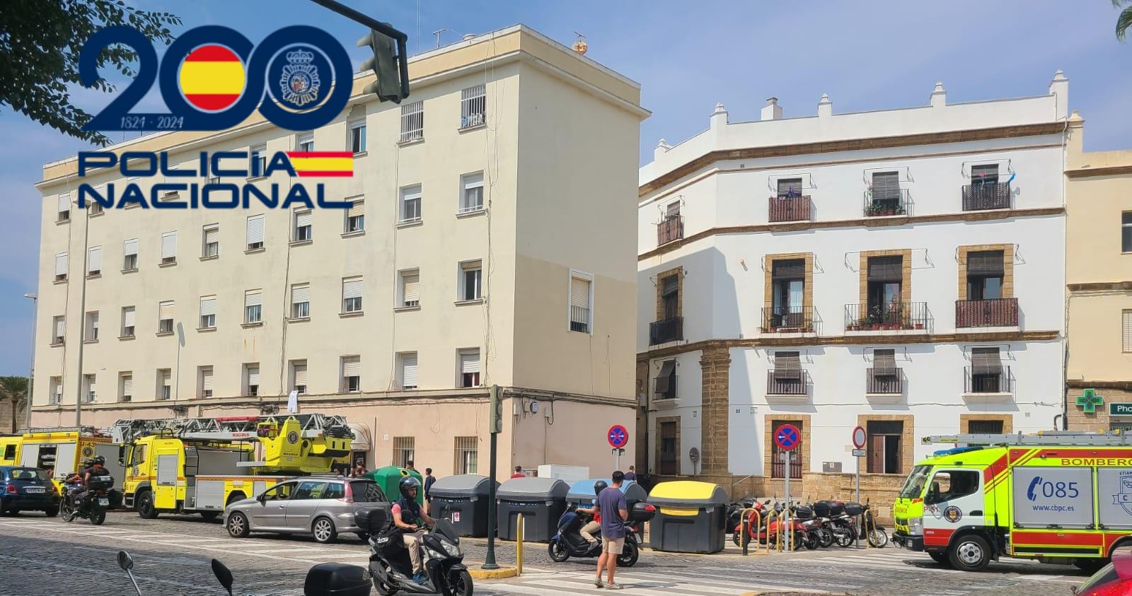 La Policía Nacional ha actuado en un incendio en Cádiz.