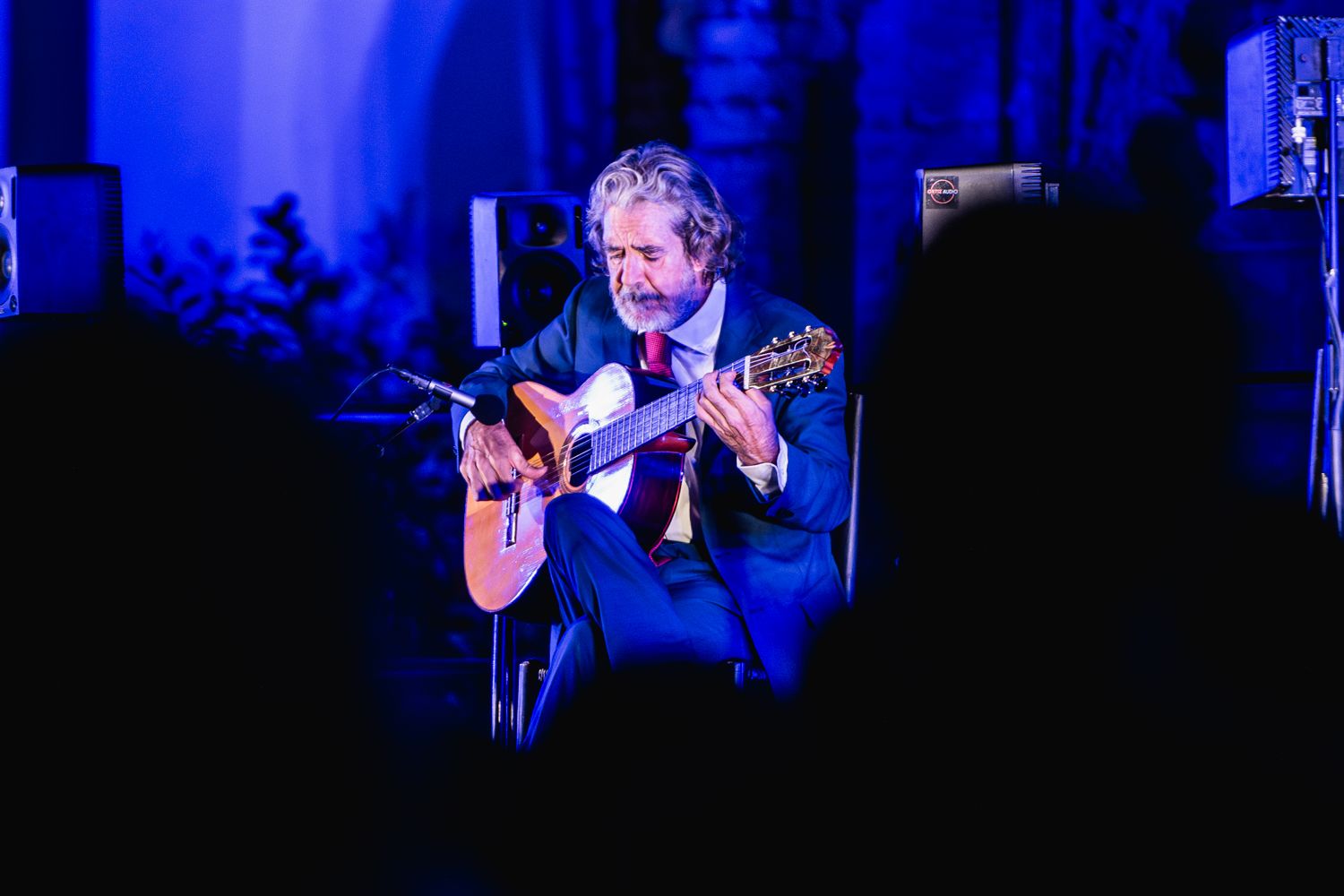 Rafael Riqueni ofrecía una 'noche única' en la Bienal de Flamenco de Sevilla con 'Nerja'.