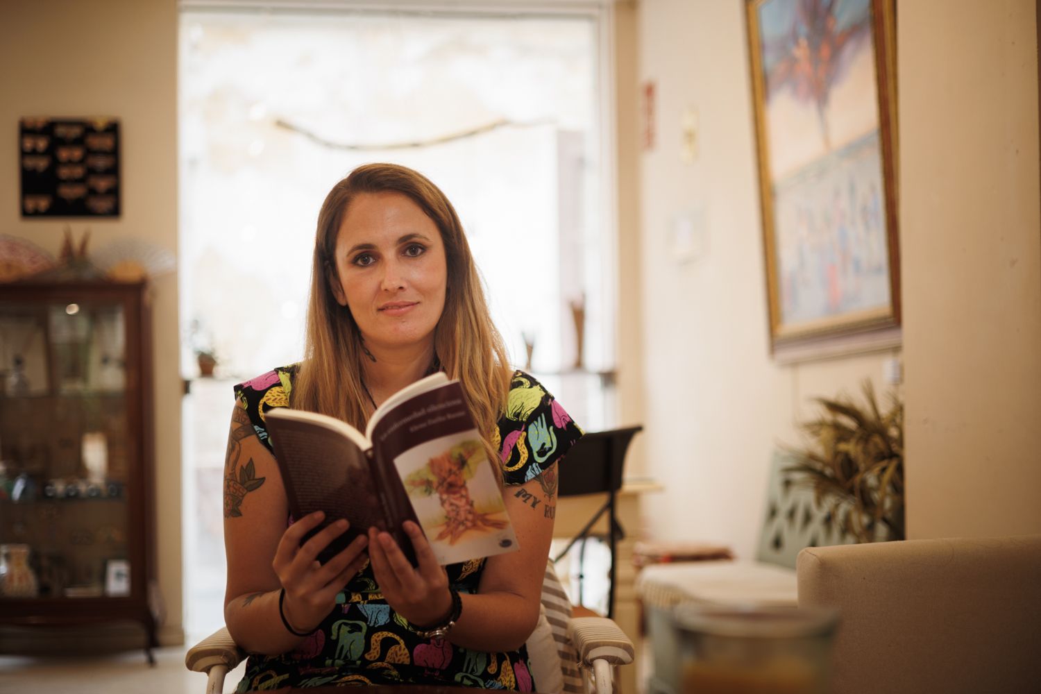 Elena Zurita, con el libro 'La enfermedad silenciosa', que presenta esta semana.