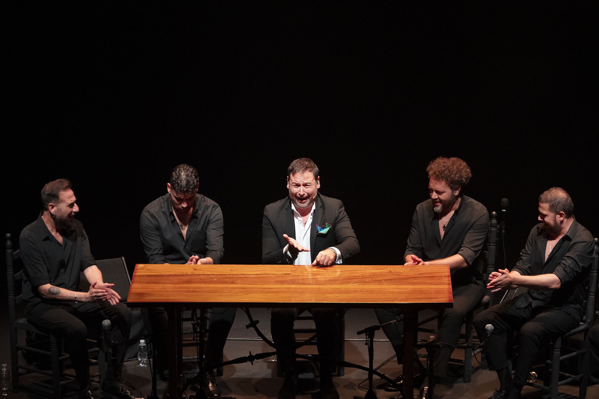 José Valencia rinde honores a su tierra en la XXIII Bienal de Flamenco de Sevilla con su 'Estudio sobre los cantes de Lebrija'.