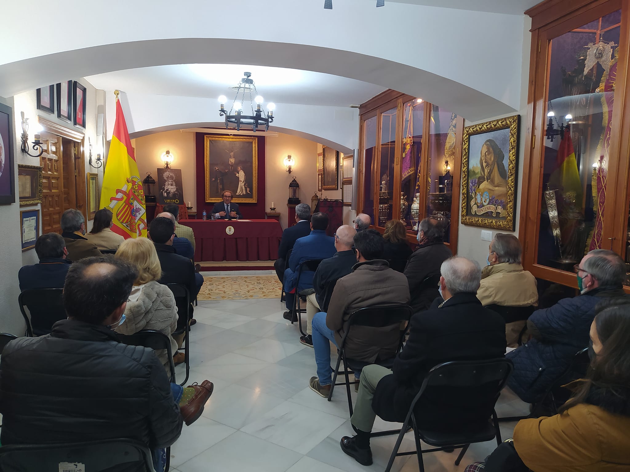 Imagen de archivo del salón de actos de la casa de hermandad de la Defensión, durante una conferencia. 