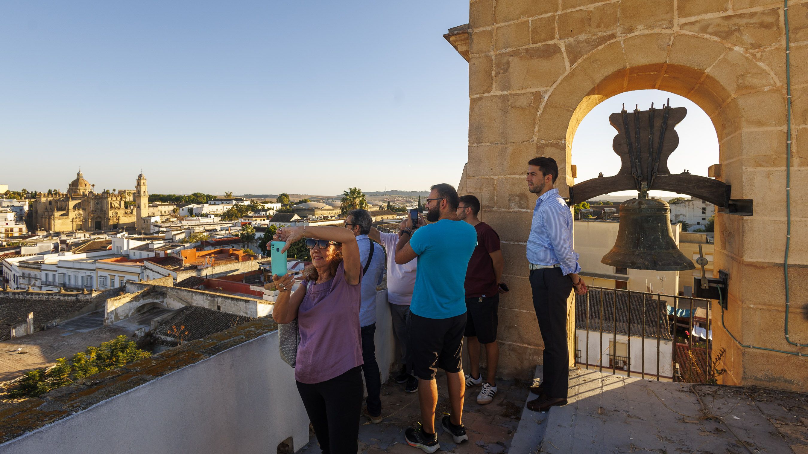 El campanario de San Lucas con las visitas