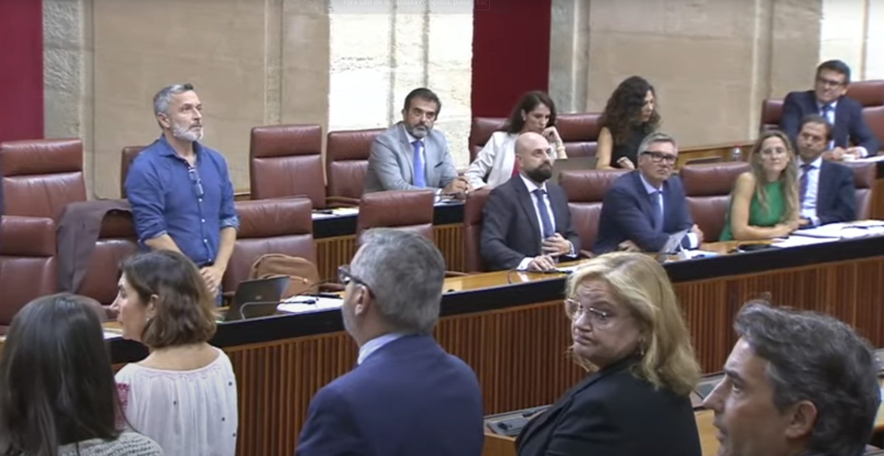 Los diputados de Vox en el Parlamento andaluz, que han decidido no sumarse al minuto de silencio.