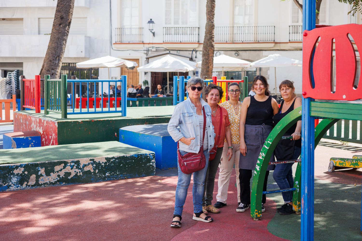 Comerciantes de la plaza del Progreso posan para lavozdelsur.es.