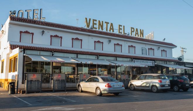 La histórica venta de Las Cabezas se sitúa a la salida de la antigua autopista AP-4.