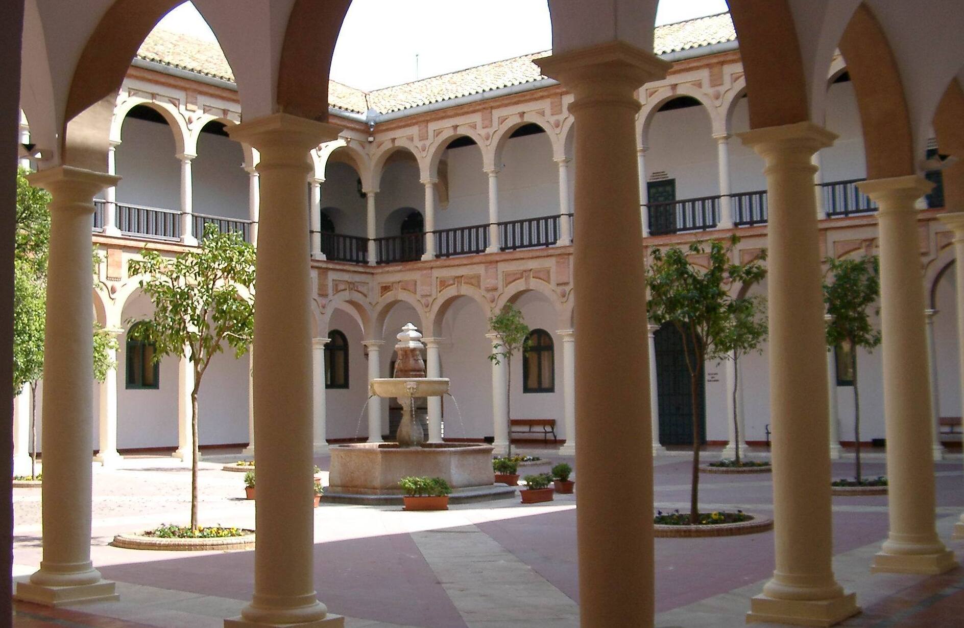 Facultad de Derecho y Ciencias Económicas y Empresariales de Córdoba.