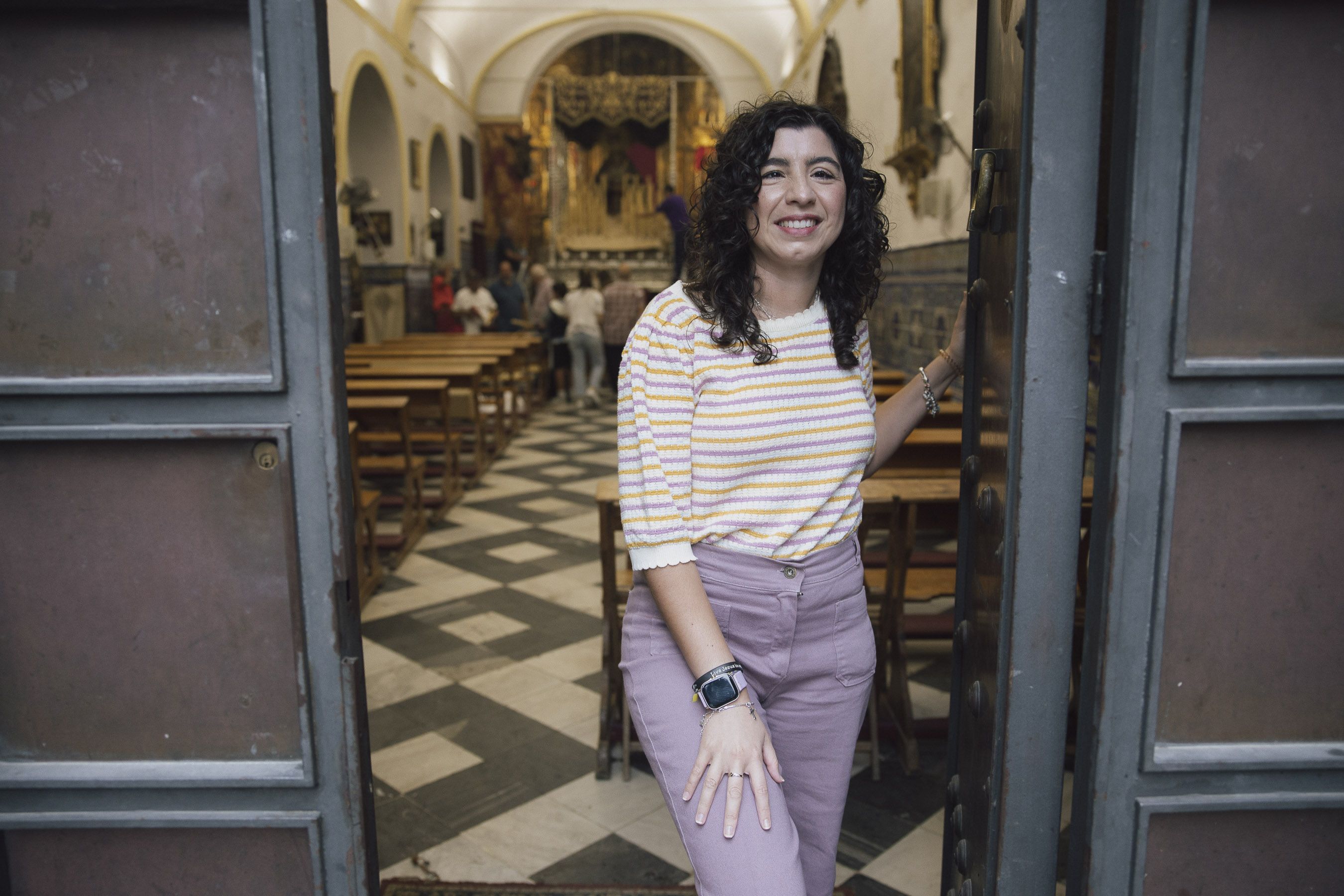 Las hermanas del Nazareno, pioneras en igualdad. Clara Cauqui en la capilla de San Juan de Letrán.