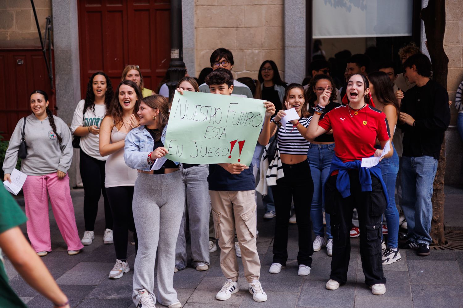 Estudiantes en protesta en Jerez por no conocer el examen de Selectividad.