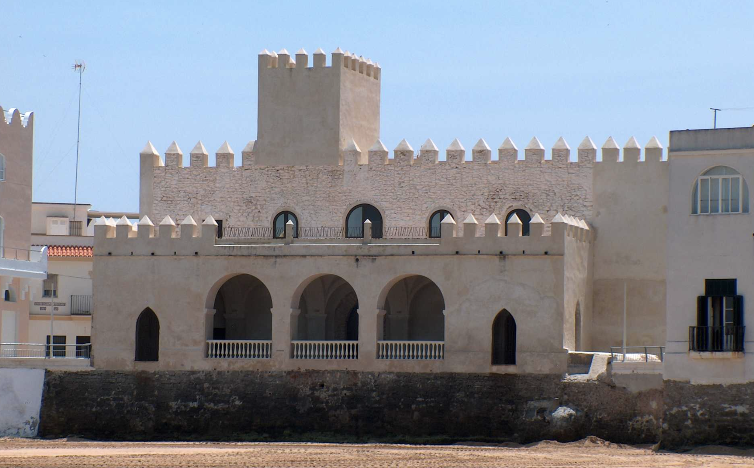 Castillo de Chipiona, en una imagen de la Junta, lugar donde se celebrará el 'escape room'.