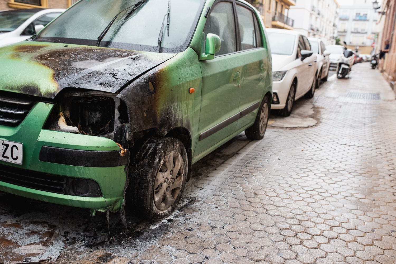 INCENDIO COCHES SEVILLA PIROMANO GOLES MARQUES PARADA 6