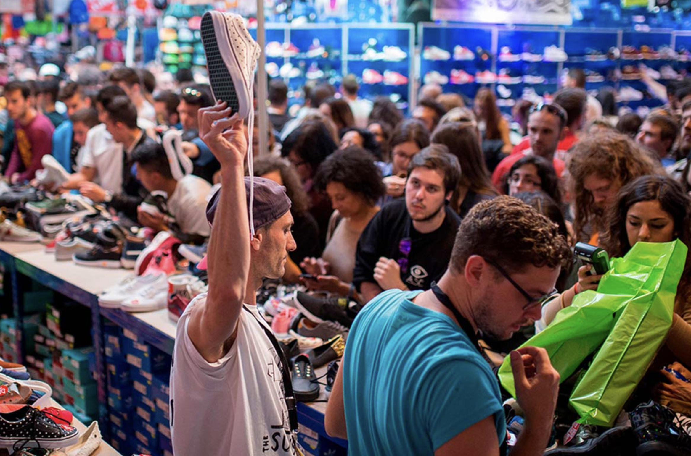 Feria del outlet, en una imagen la organización. 