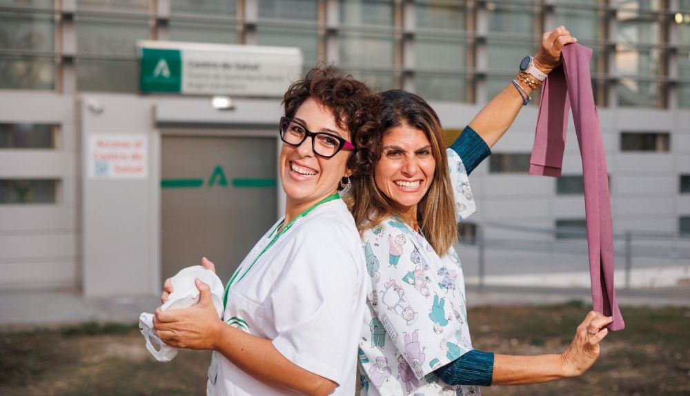 Las matronas Beatriz Parrado y Sara Álvarez.