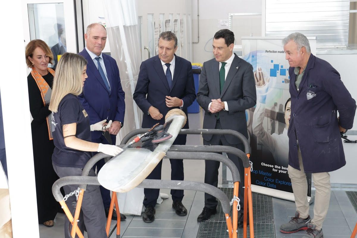 Juanma Moreno ha inaugurado en La Rinconada el Centro Integrado de FP Aeroespacial Javier Imbroda.