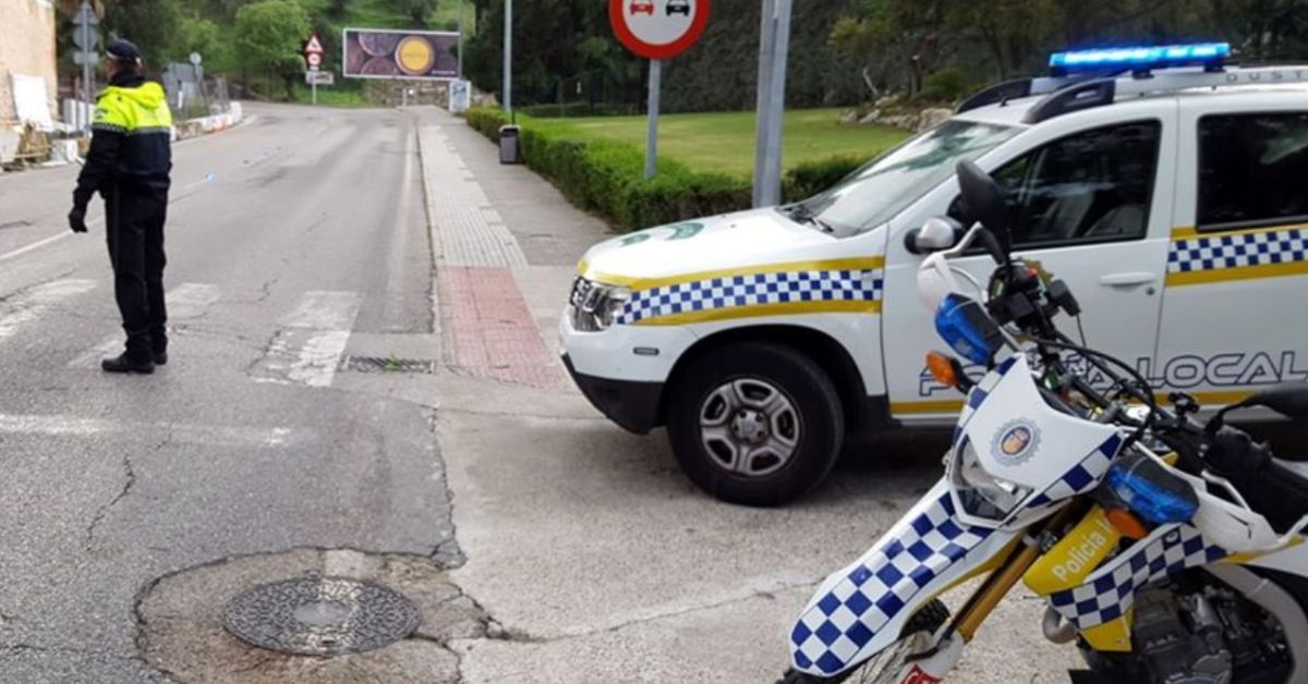 Un agente de la Policía Local de Ubrique.