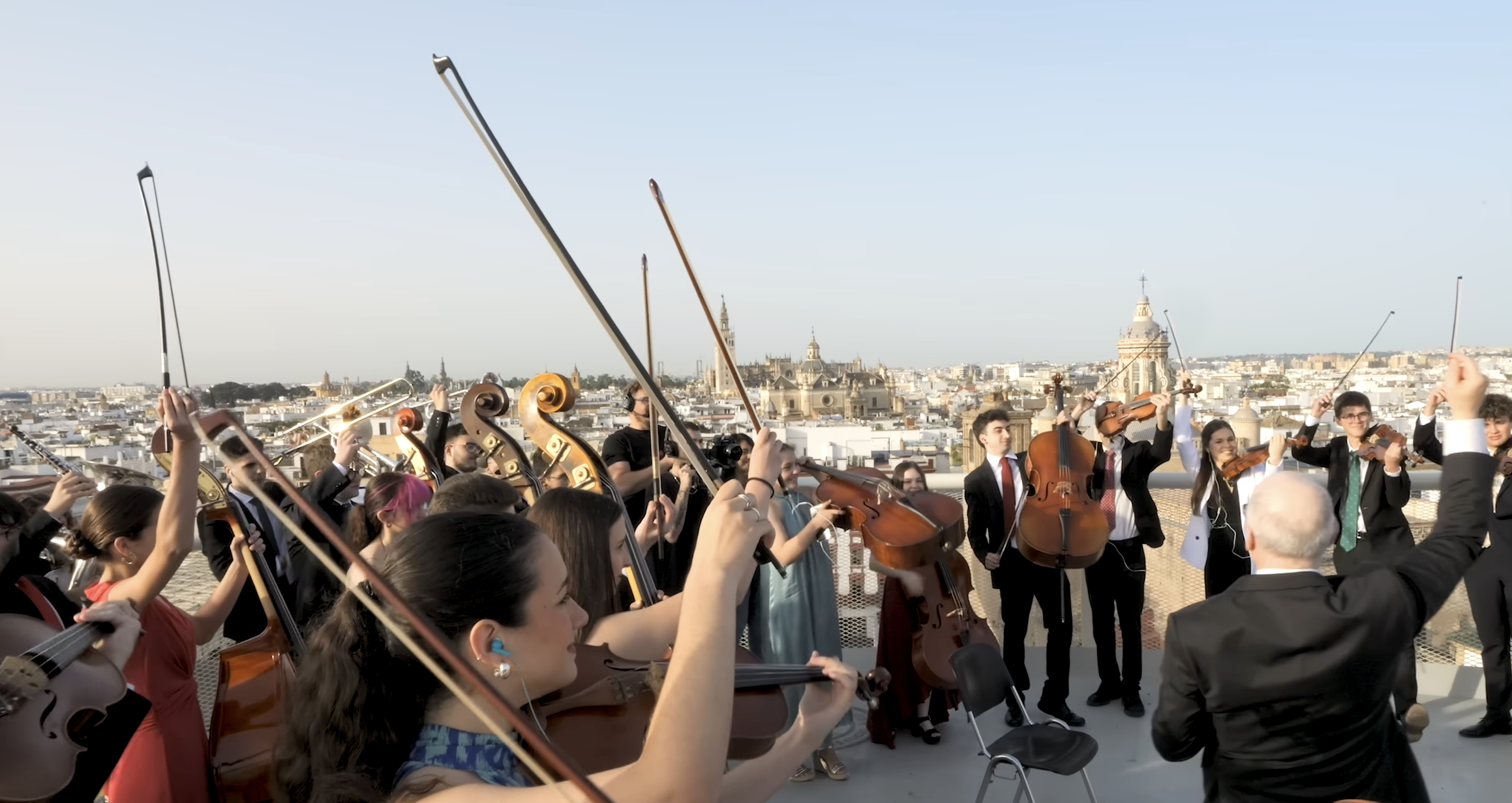 La Joven Orquesta Sinfónica de Sevilla (JOSS) dará un concierto benéfico en las instalaciones de las Bodegas Williams & Humbert.