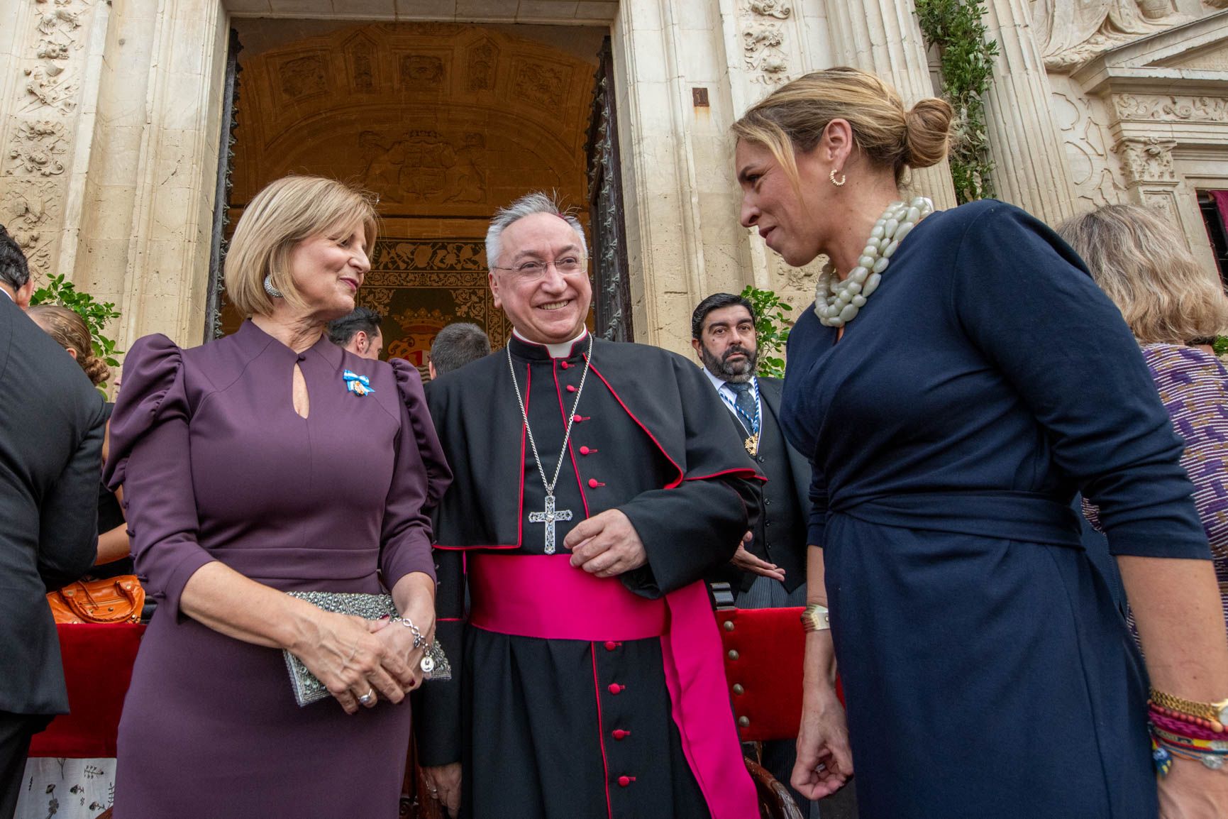 La alcaldesa de Jerez, María José García-Pelayo, con el obispo de Asidonia-Jerez y la presidenta de Diputación de Cádiz.