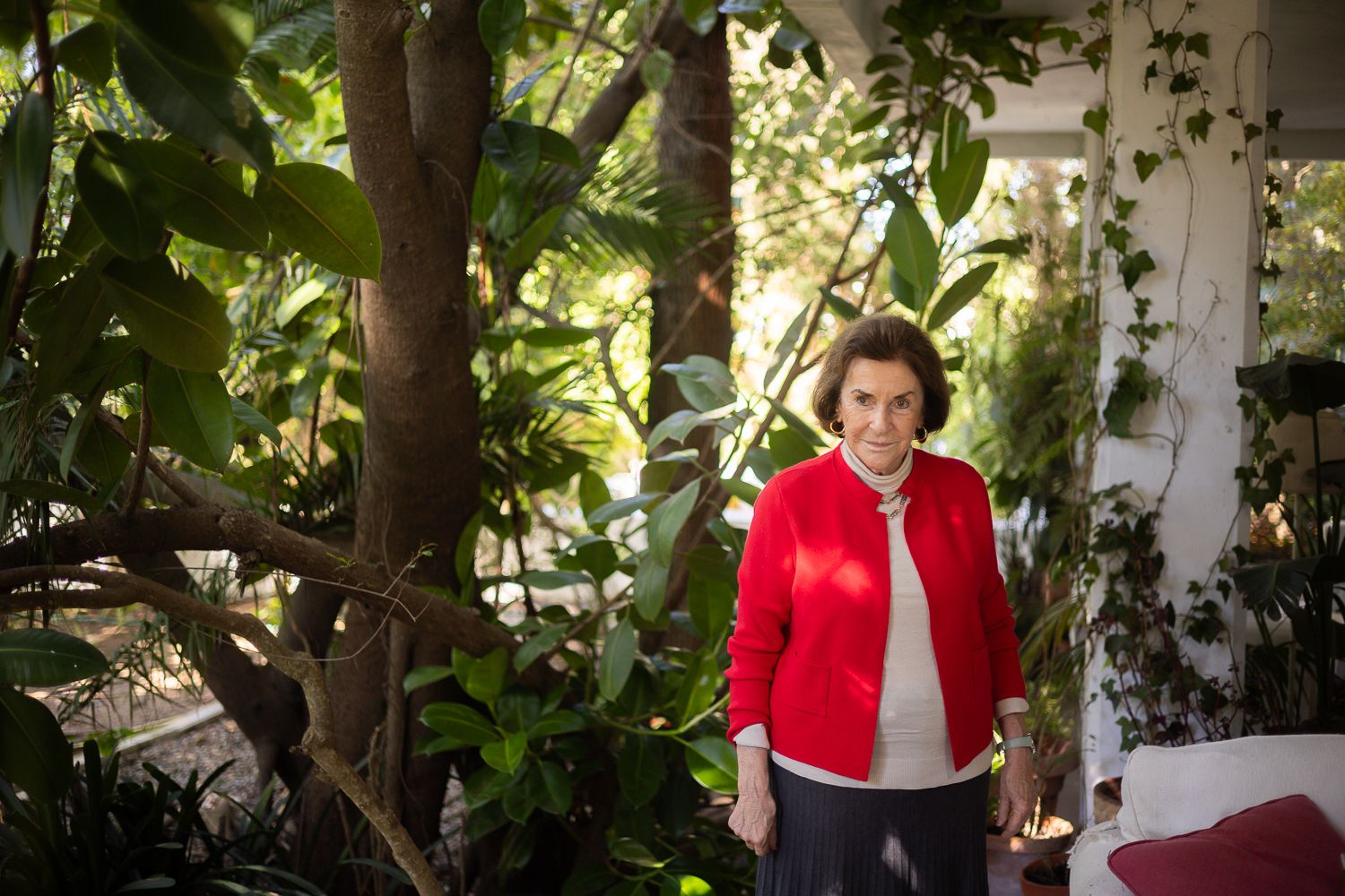 Adela Sanz-Briz posa en su casa de El Puerto.