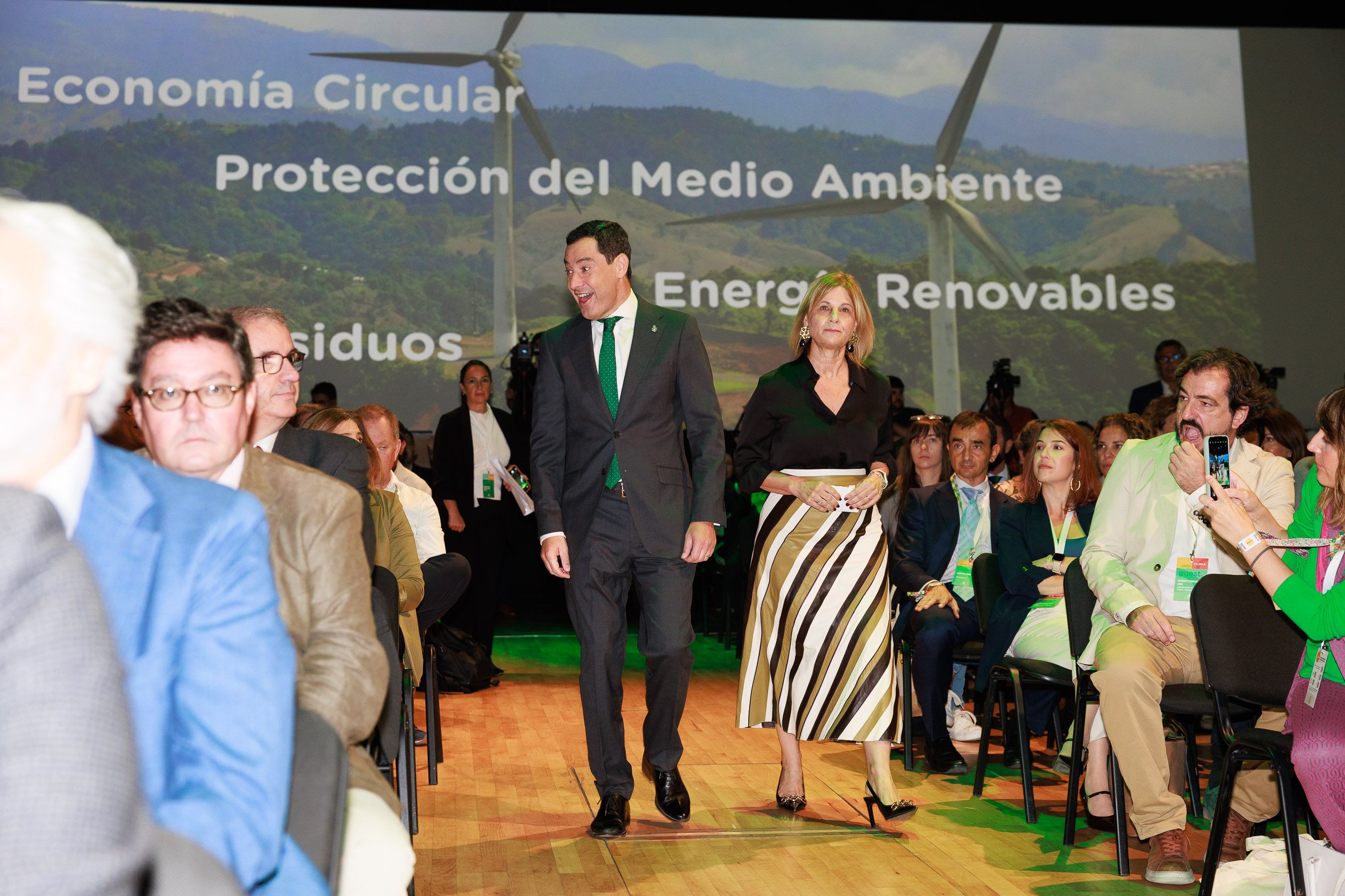 Pelayo junto a Moreno en el Congreso Internacional del Cambio Climático la semana pasada, celebrado en Jerez.