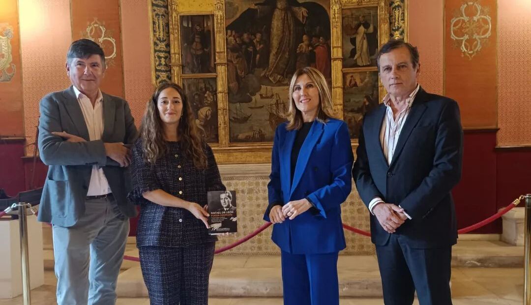 La presentación del libro sobre Rafael de León, en el Real Alcázar de Sevilla.