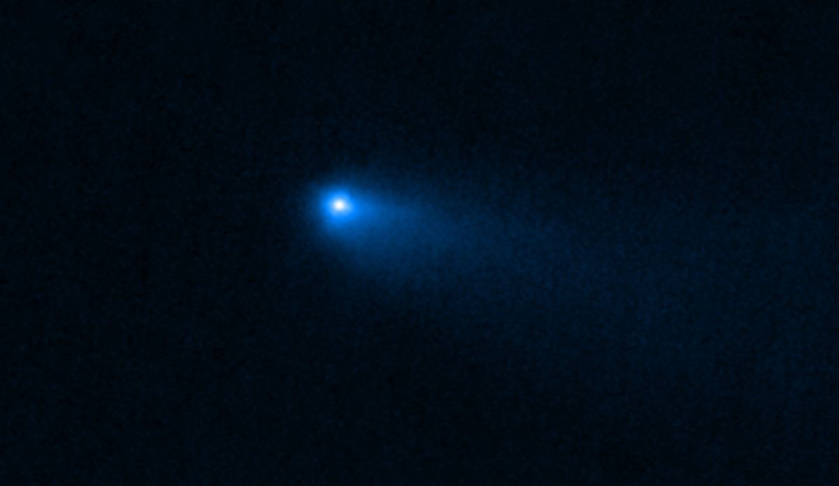 Vista de un cometa en una imagen de la NASA. 