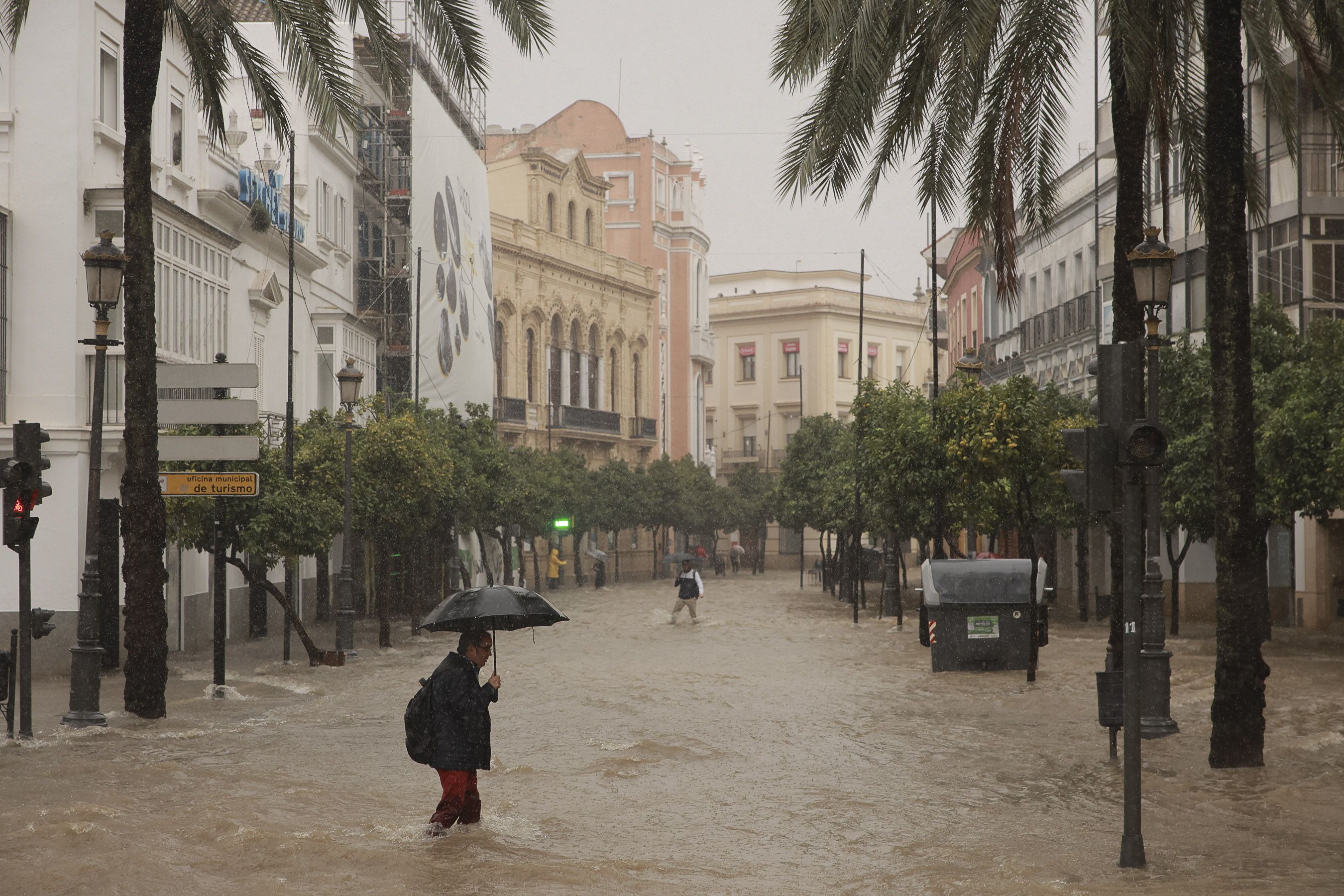 Una imagen de la calle Larga en la DANA que afectó profundamente a Jerez hace dos semanas.