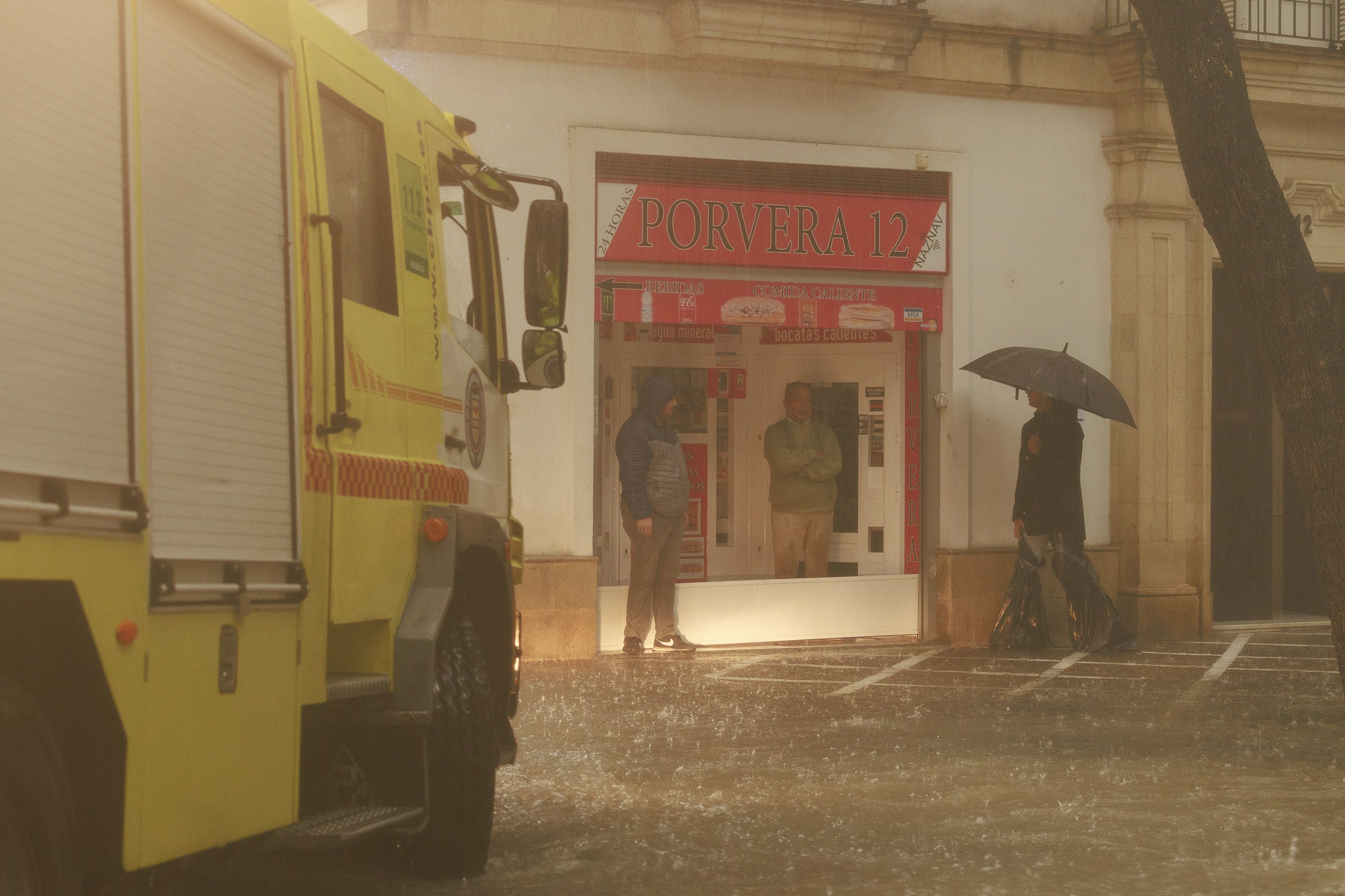 La última DANA a su paso por Jerez. El litoral de Cádiz y el Estrecho, en preaviso amarillo el jueves por lluvias de más de 60 litros.