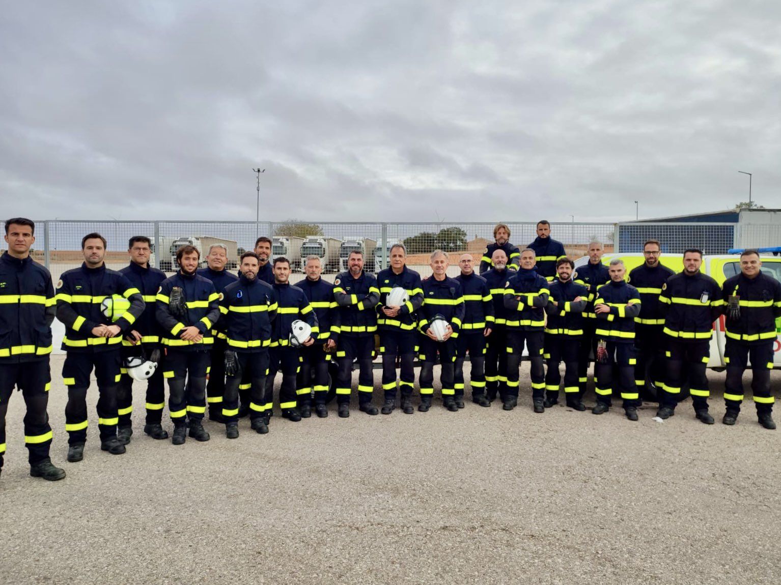 Bomberos de Cádiz desplazados para el operativo en Valencia.