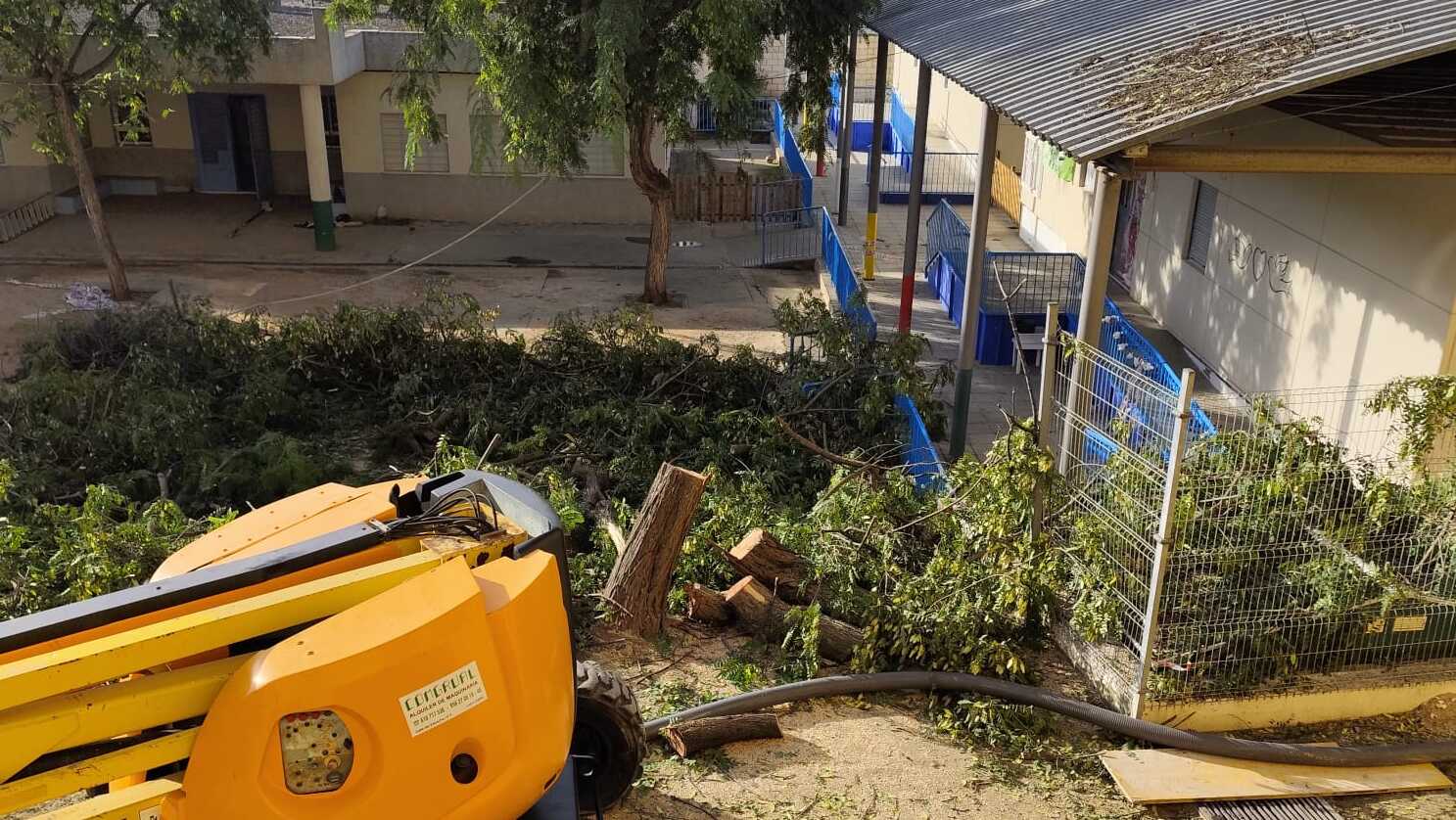 La zona que quedó afectada en el colegio de Puerto Real tras el paso de la DANA.