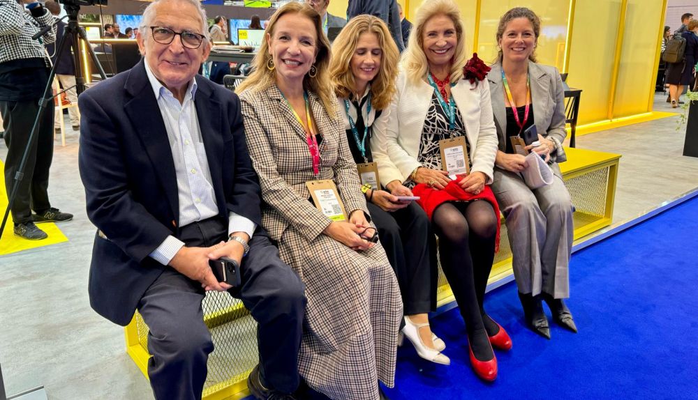 Miguel Urraca, Cámara  Comercio Cádiz. Miriam Carrión, Patronato Provincial de Turismo Diputación de Cádiz. Natalia Aguilera y Pepa Díaz de Hotel las Cortes de Cádiz. María Isabel Montaldo, Cádiz Turismo.