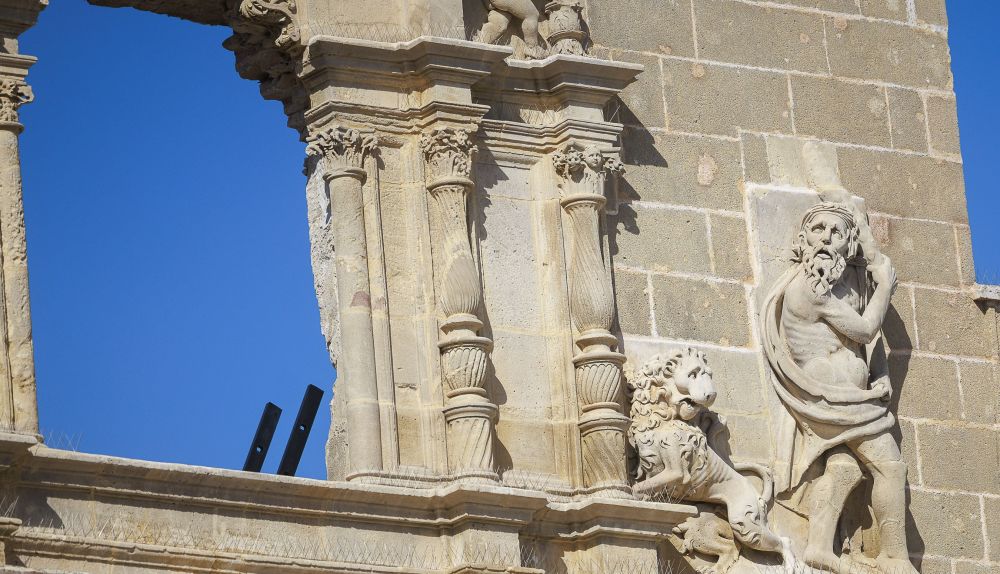 Detalle de las figuras.