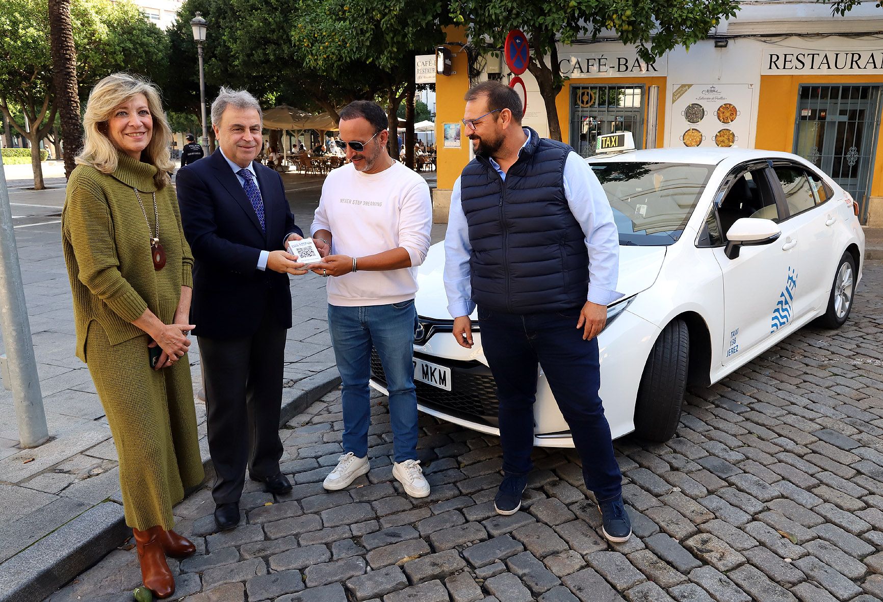 Encuentro del Ayuntamiento con Tele-Taxi.