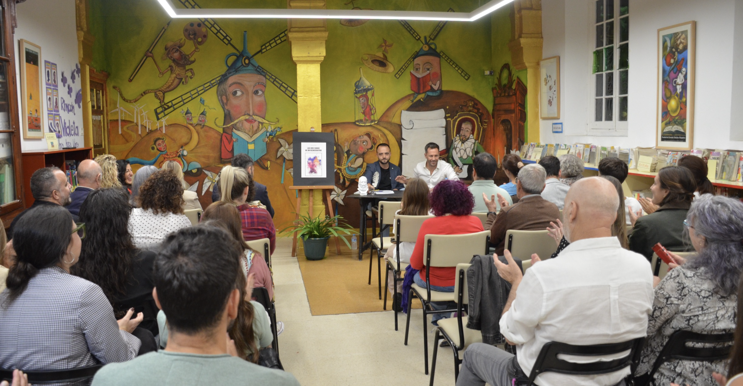 Imagen de la presentación del libro de Víctor Pans.