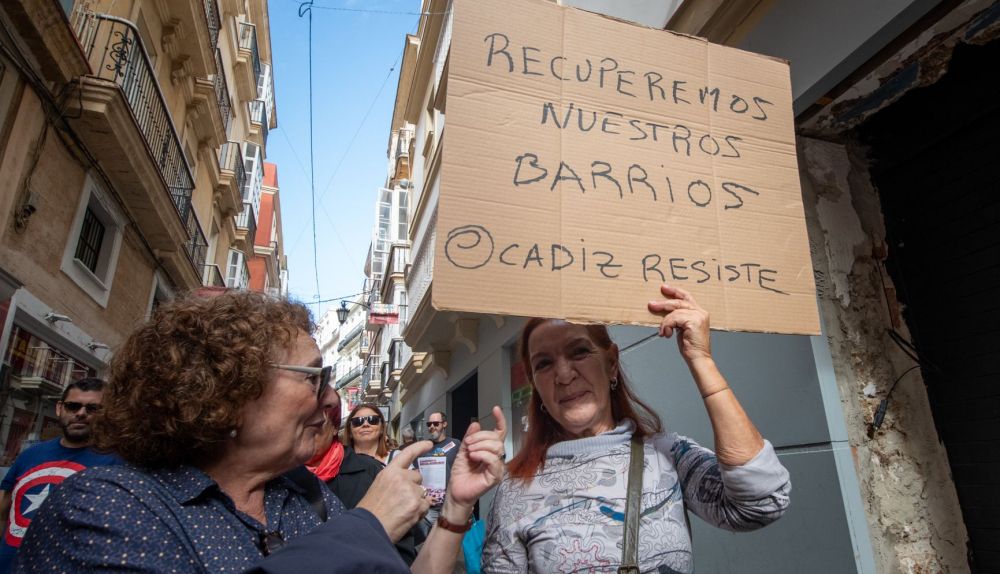 Detalle de los carteles utilizados durante la protesta.