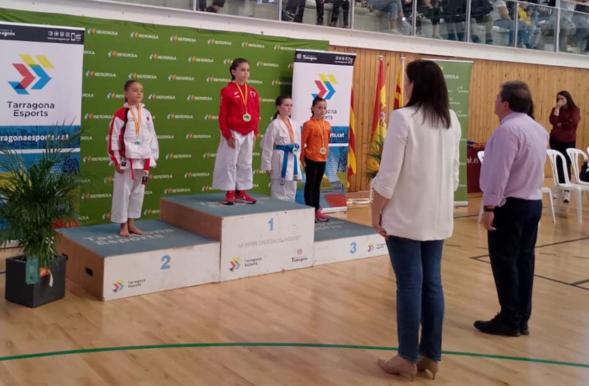 Carolina Sánchez Ryskova, se proclama subcampeona de España en la Liga Nacional infantil.