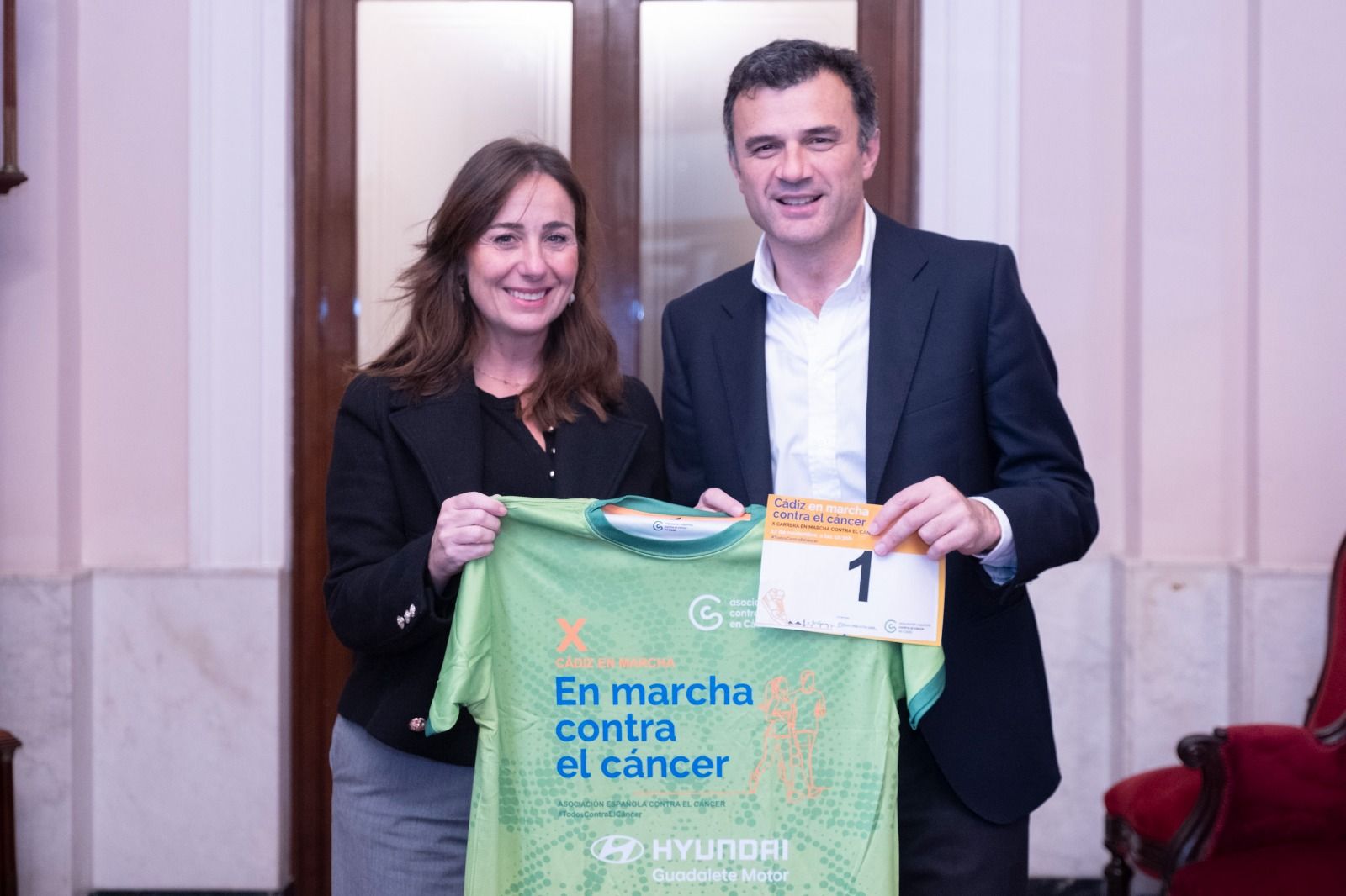 El alcalde Bruno García en la presentación de la X Carrera contra el Cáncer de Cádiz.