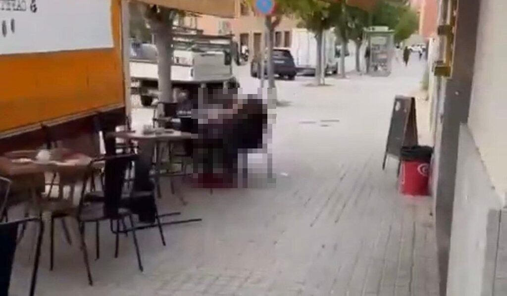 Momentos después del asesinato en Barcelona.