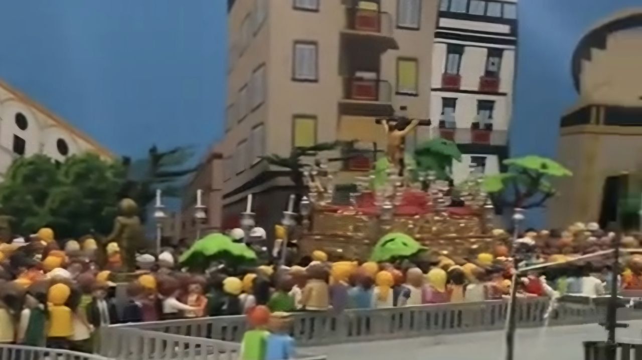 Imagen de la procesión de Playmobil con motivo de la Magna.