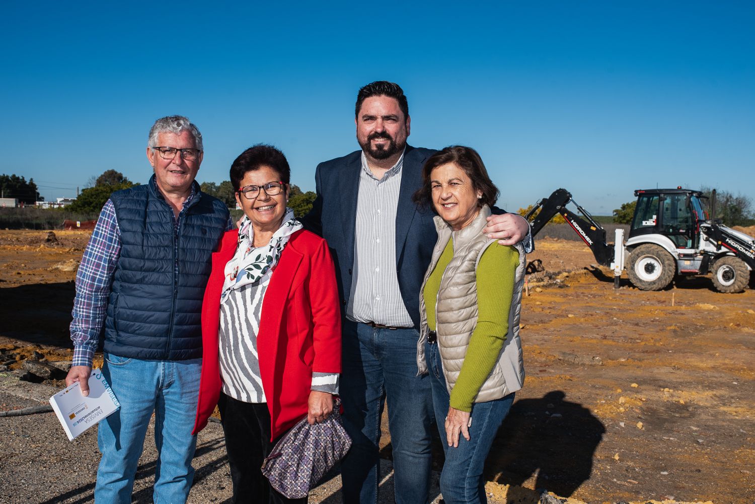 PRIMERA PIEDRA EMVISESA VALDEZORRAS VEREDA POCO ACEITE SEVILLA 50 VECINOS