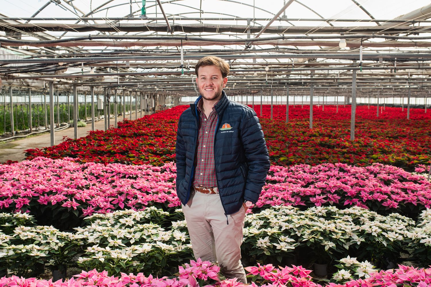 Manuel González es el ingeniero agrónomo encargado de Flores de Lebrija SL, la mayor productora sevillana de flor cortada.