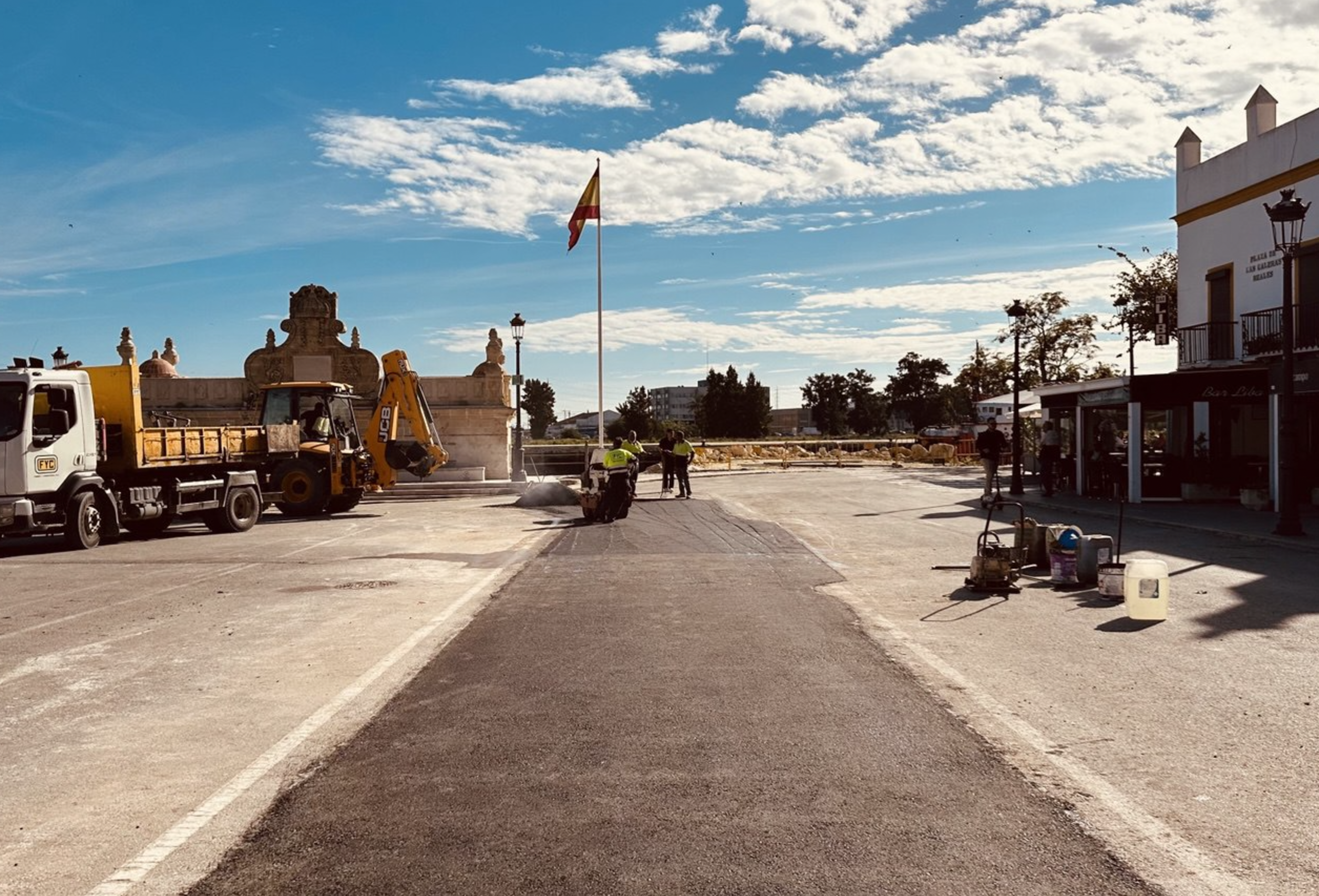 Reabierta la plaza de Las Galeras en El Puerto tras más de un año vallada.