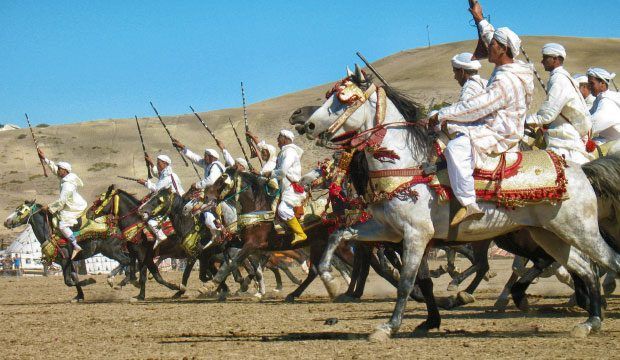 Espectáculo de la Tbourida marroquí.