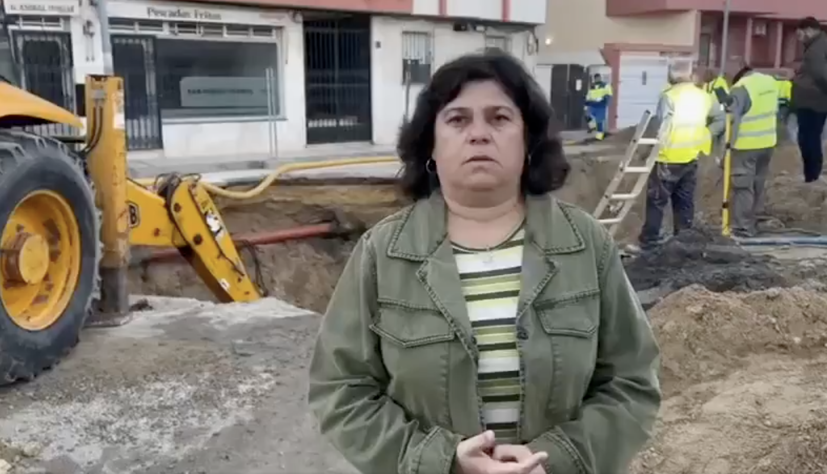 Carmen Álvarez, alcaldesa de Sanlúcar, explicando en un vídeo la situación del suministro de agua.